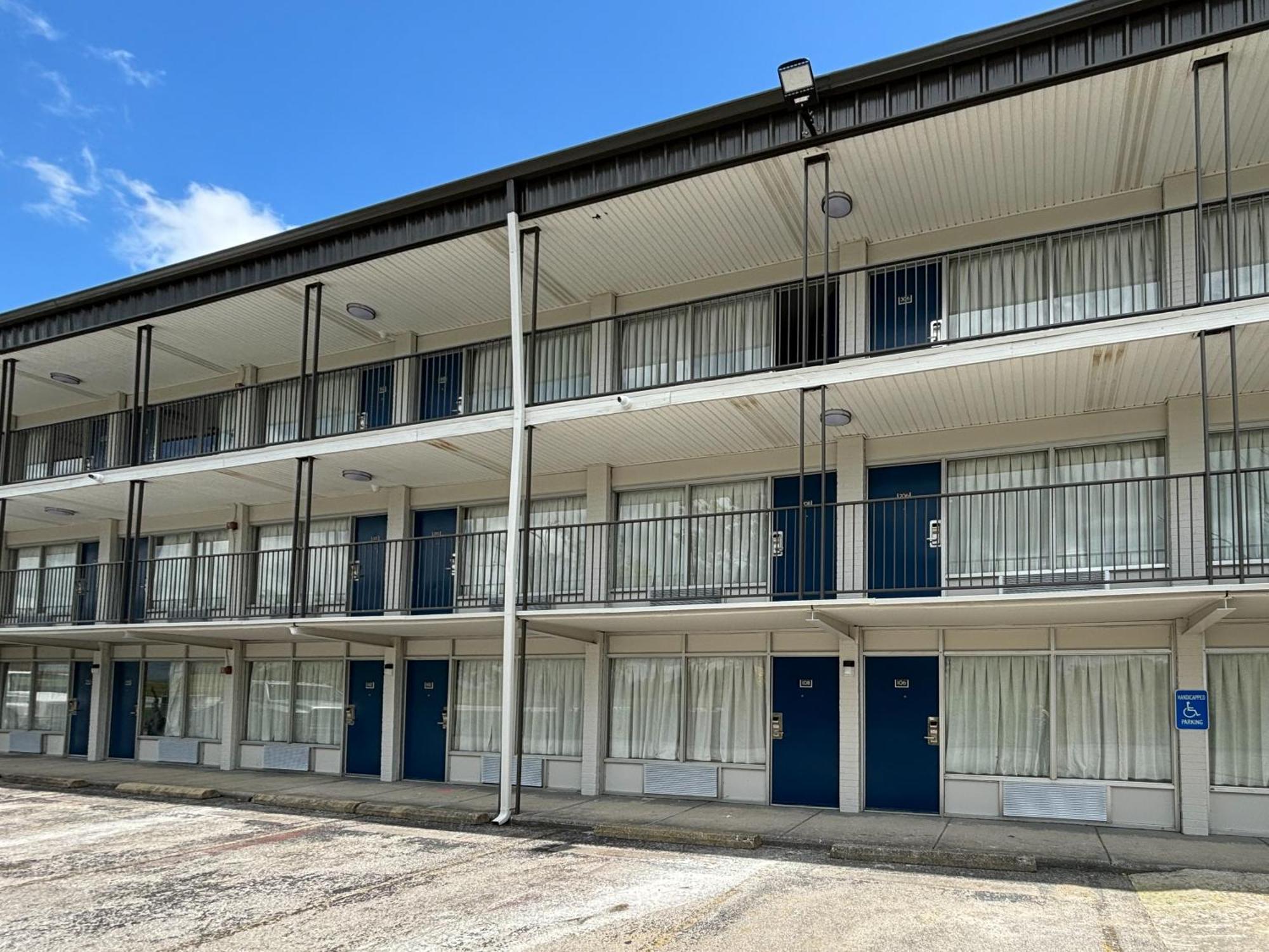 Motel 6 Richmond, Ky Eku Campus Area エクステリア 写真